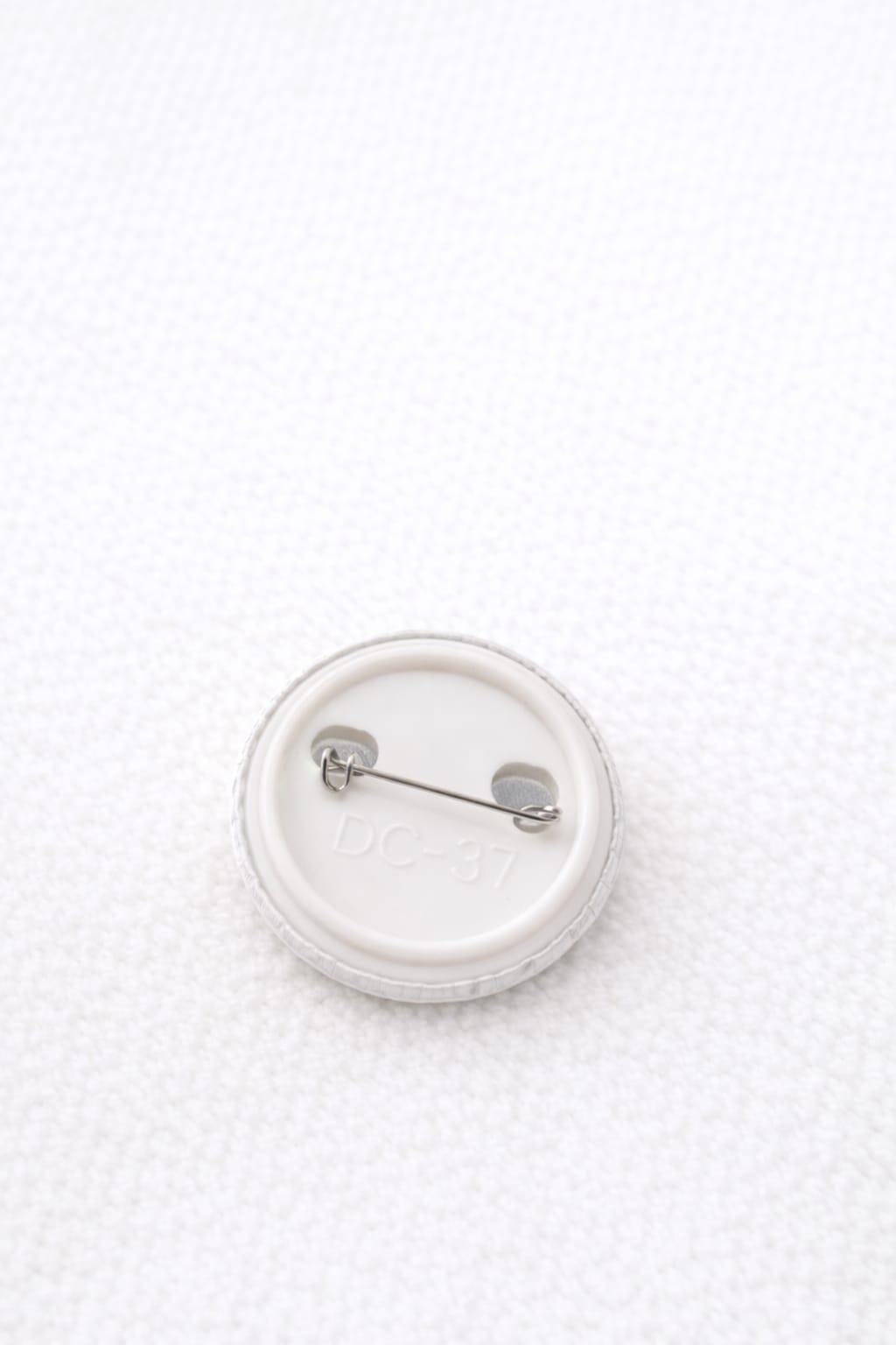 Personalized Pin Badges 37 mm - 50 pcs